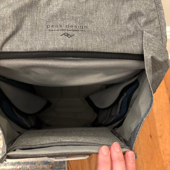 Peak Design 30L Backpack, Field Pouch, Capture, Shell and Slide - Picture 3 of 12